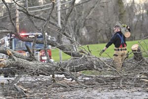 Weekend wind causes power outages, property damage